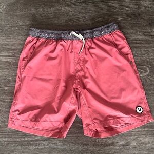 Vuori Kore Shorts Men Size XL  7" Inseam Gym Running Lined Athleisure Yoga
